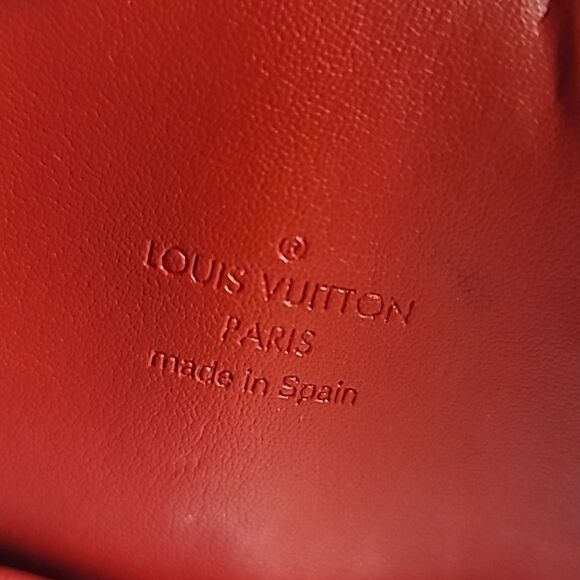Louis Vuitton VTG Red Vernis Travel Bag in Preloved Condition with Dust Bag - Picture 11 of 16